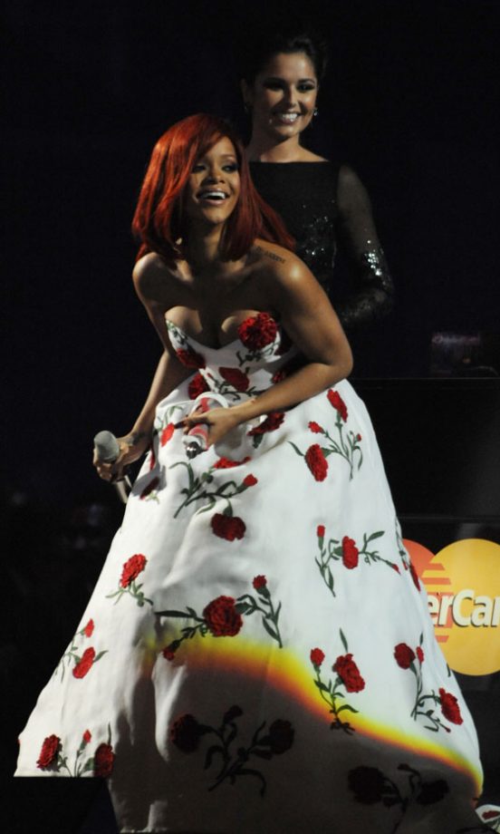 Rihanna And Cheryl Cole On Stage At The Brit Awards 2011