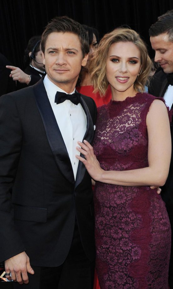 Scarlett Johansson And Jeremy Renner At The Oscars 2011
