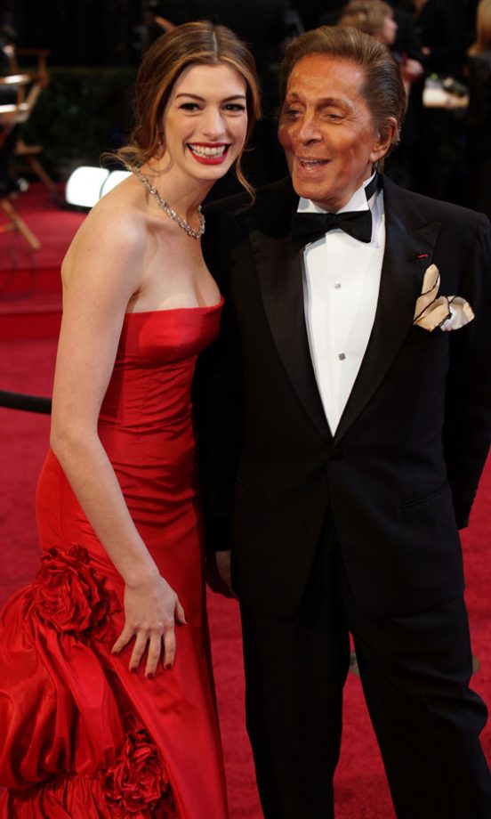 Anne Hathaway And Valentino At The Oscars 2011