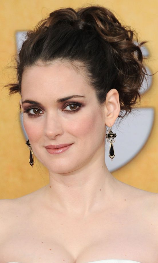 Winona Ryder Teamed Her Alberta Ferretti Dress With A Wavy Updo Hairstyle At The Screen Actors Guild Awards 2011