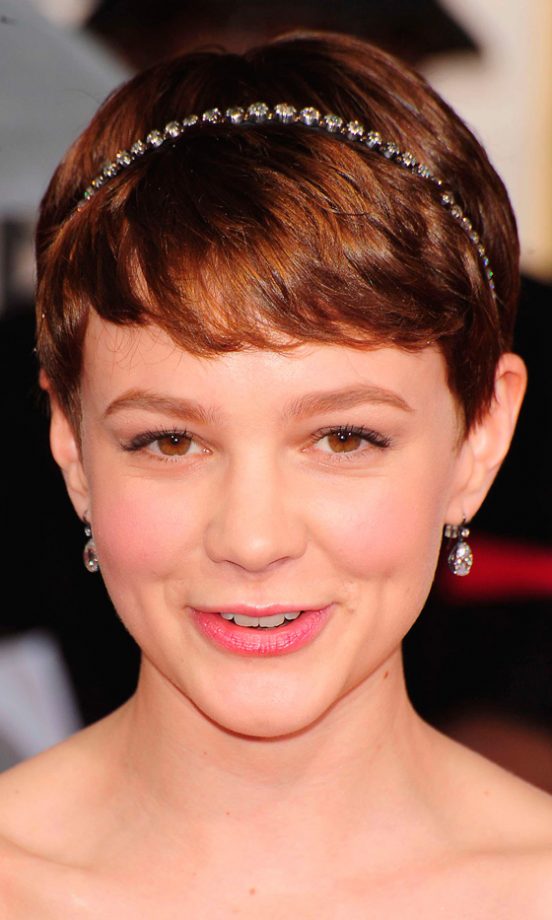Carey Mulligan Sporting A Crystal Encrusted Headband Hair Accessory To The 67th Annual Golden Globe Awards, January 2010