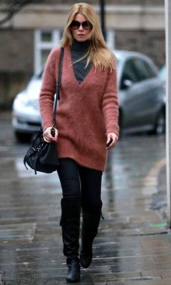 Even In The Rain Claudia Schiffer Looks Super-Stylish And Comfy, 2011