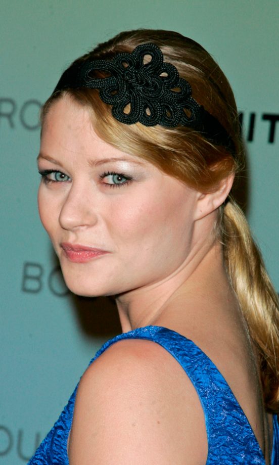 Emilie De Ravin Spruces Up Her Hair With An Embellished Hair Accessory At The Whitney Museum Annual Art Party, 2010