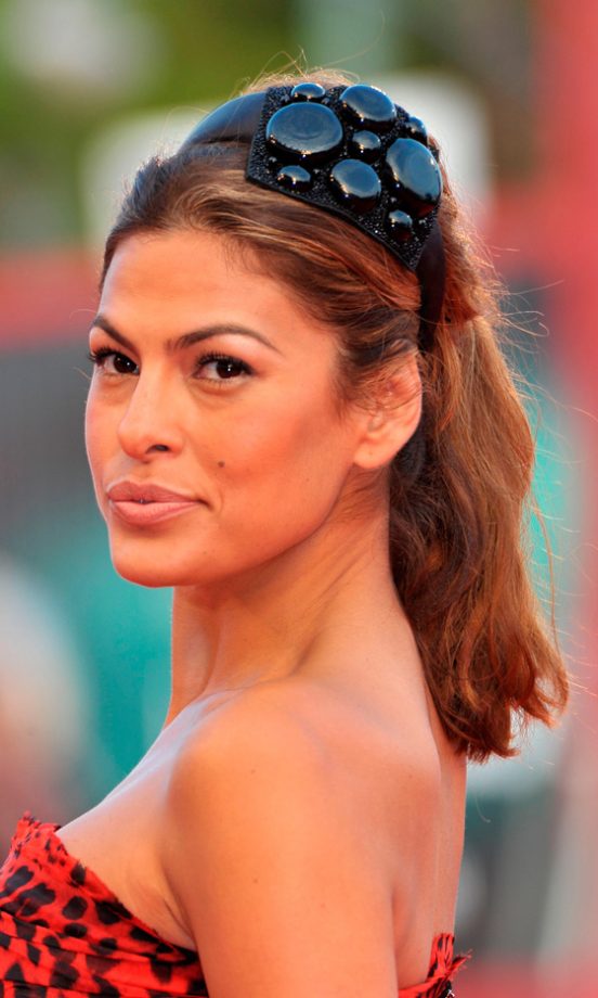 Eva Mendes Makes A Statement With A Stone Hair Accessory At The 66th Venice International Film Festival, 2009