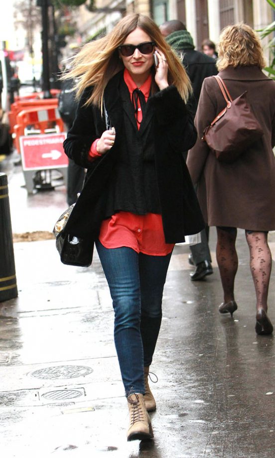 Fearne Cotton Leaves The Radio One Studios Looking Casually Cool In A Shirt And Jeans Combo, 2011