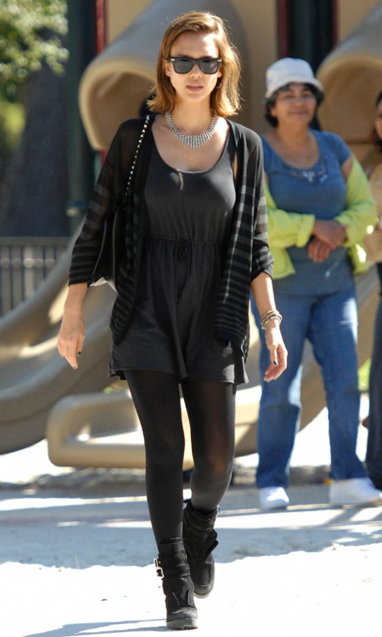 Another Style High-Five For Jessica Alba As She Steps Out In A Comfy But Chic Ensemble, 2011