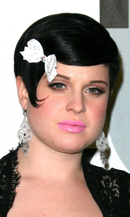 Kelly Osbourne Strays From The Dark Side With A White Bow Hair Accessory At The Fox All-Star Winter TCA Party, January 2009