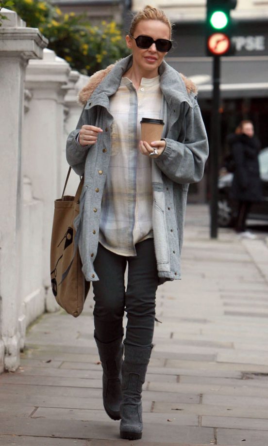 Even On A Coffee Run, Kylie Minogue Looks Effortlessly Glam, 2011