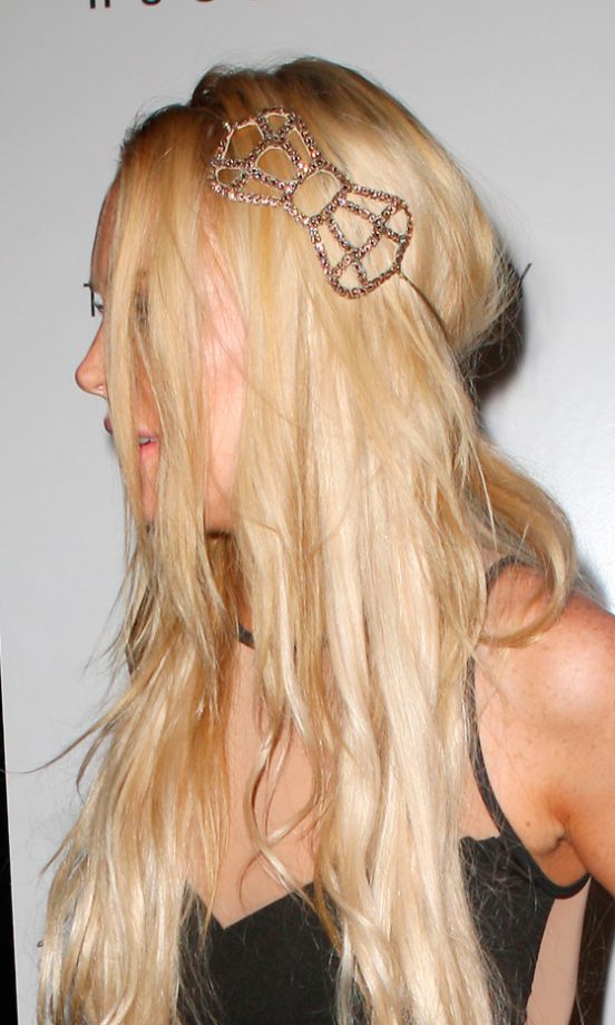 Lindsay Lohan Wearing A Jeweled Bow Hair Accessory At The Cinema Society Film Screening Of Inglourious Basterds, 2009
