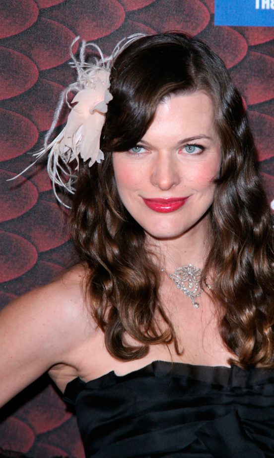 Milla Jovovich Adds A Pop Of Colour To Her Look With A Pale Pink Floral Hair Accessory At The Spike TV Scream Awards, 2008