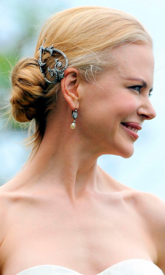 Nicole Kidman Opts For A Elegant Diamante Hair Accessory At The Australia Film Premiere, 2008