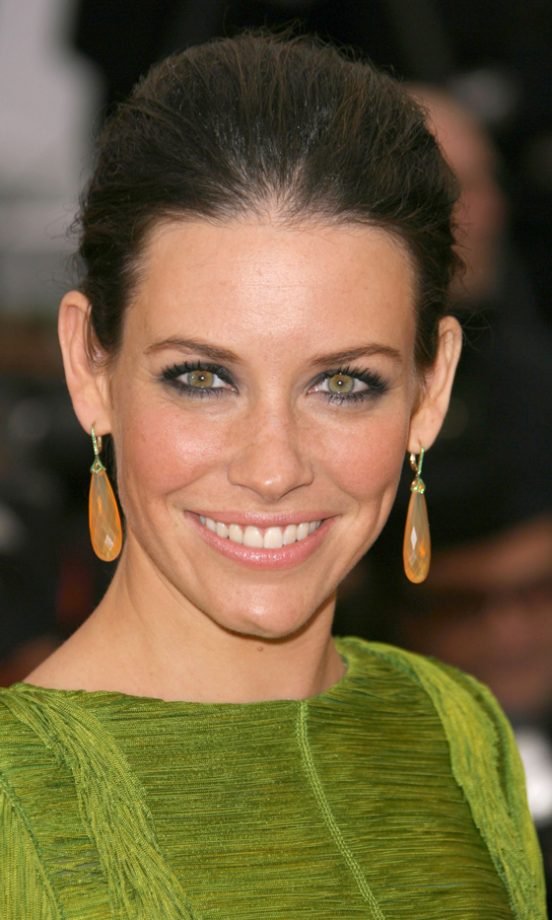 Evangeline Lilly Still Looks Fresh Faced Despite Her Dark Eye Make-Up, Thanks To A Perfectly Balanced Nude Lip, 2010
