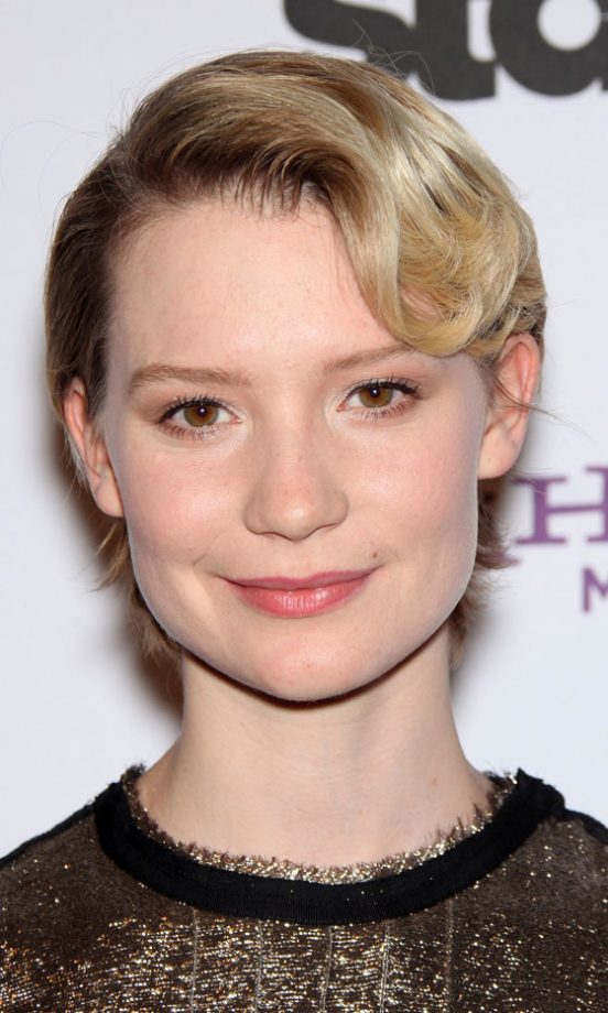 Alice In Wonderland Star Mia Wasikowska Lets Her Fair Skin Do All The Talking With This Fuss-Free Make Up Look, 2010