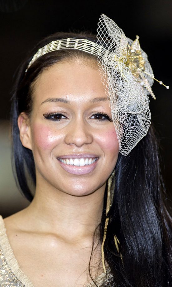 Rebecca Ferguson Completes Her Look With A Pretty Hairband, January 2011