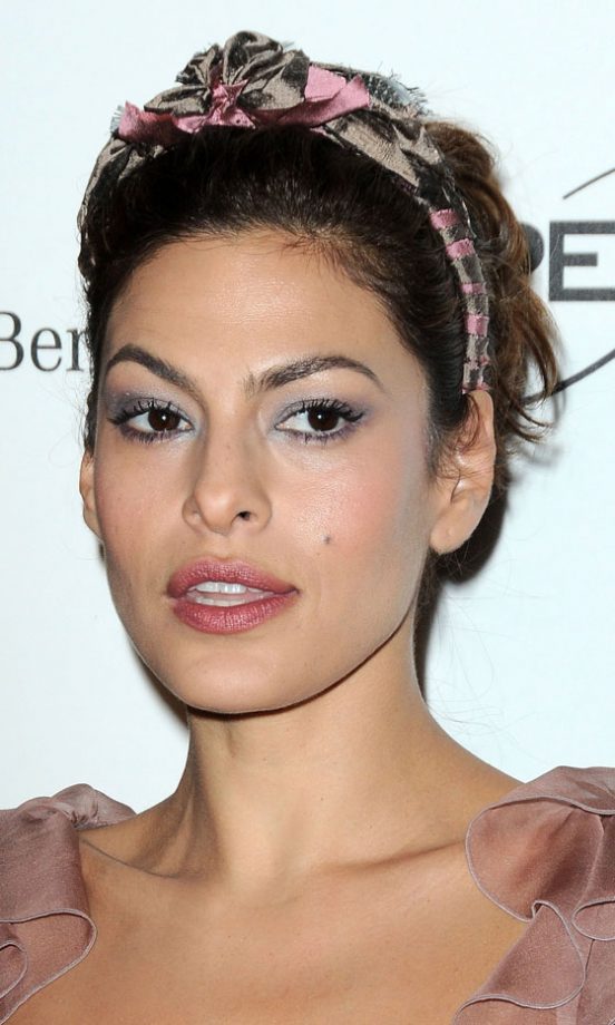 Eva Mendes Complements Her Dress With A Fabric Hairband, January 2011