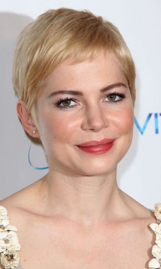 Michelle Williams' Blonde Crop Flatters Her Fair Complexion, 2011