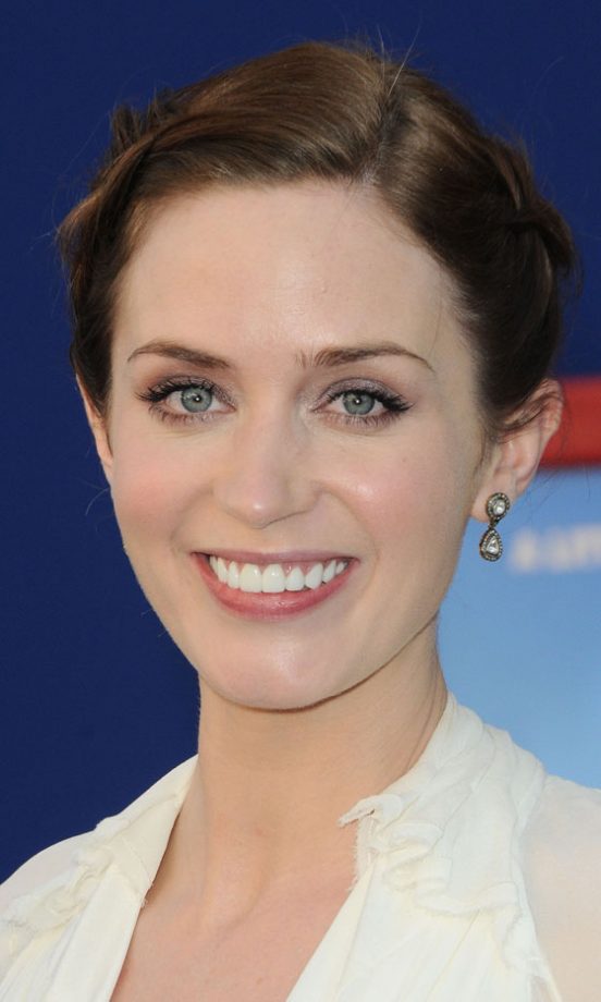 British Beauty Emily Blunt Embraces Her Pale Skin, 2011