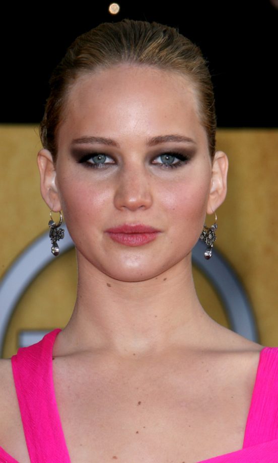 Jennifer Lawrence's Strong Make-Up Look Is The Perfect Complement To Her Fluoro Pink Dress, 2011