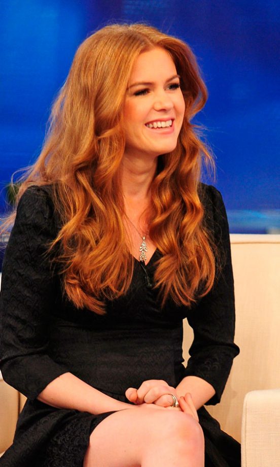 Isla Fisher Lets Her Natural Red Hair Do All the Talking With Lots Of Volume, 2011