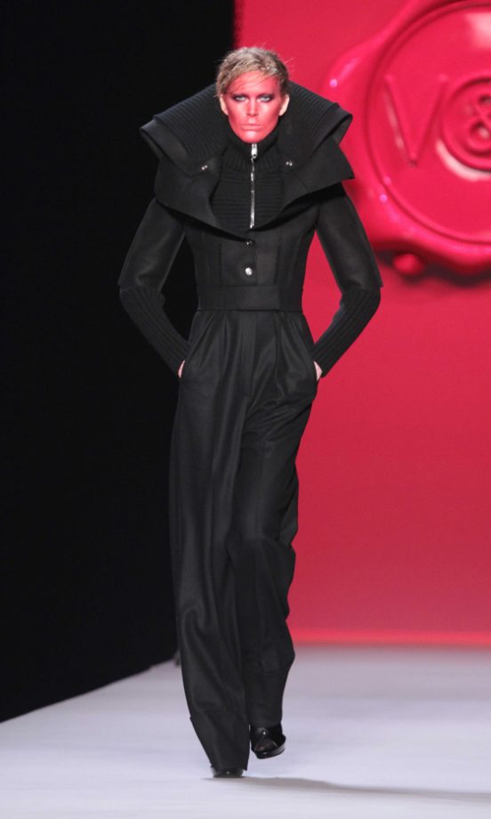 Viktor & Rolf AW11 At Paris Fashion Week