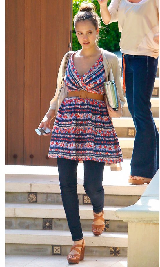 Jessica Alba Covers Up Her Bump In A Cute Topshop Dress, 2011