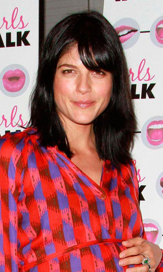 Selma Blair Keeps Her Bobbed Hairstyle Textured To Avoid Looking Too 'Done', 2011