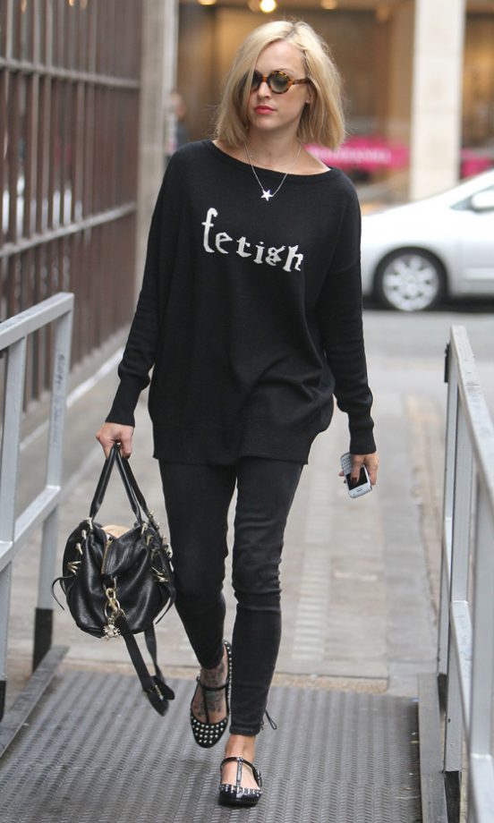 We Love Fearne Cotton's Cool Look In A Casual Jumper And Jeans Combo, 2011