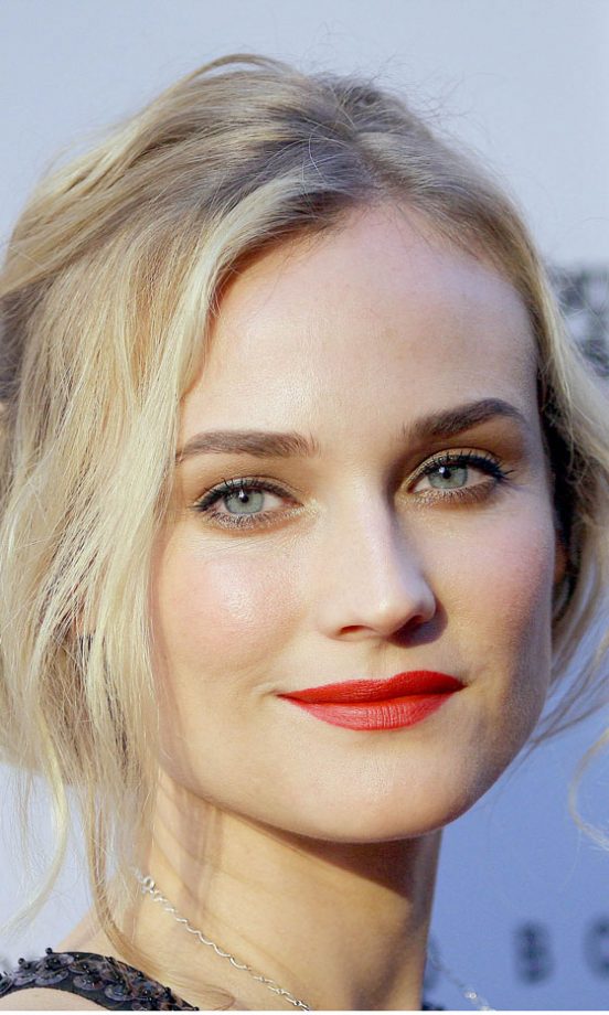 Diane Kruger Had Us Lusting Over Her Relaxed Red Carpet Hairstyle, 2010