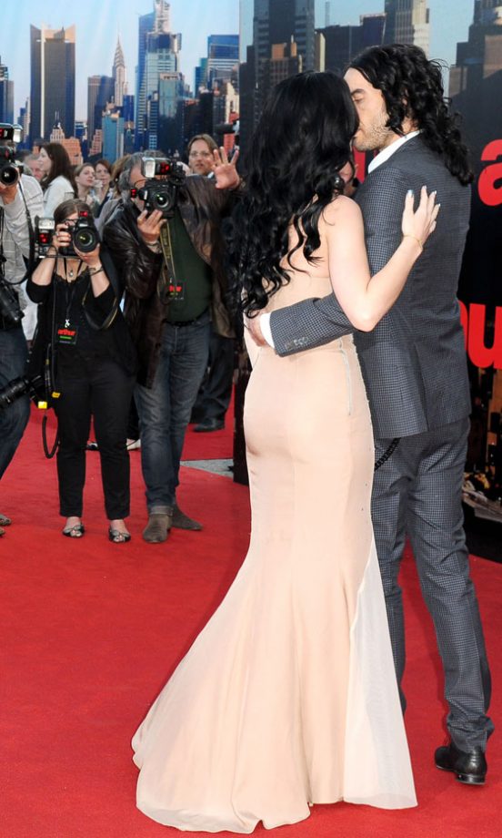 Katy Perry And Russell Brand At The London Film Premiere Of Arthur, 2011