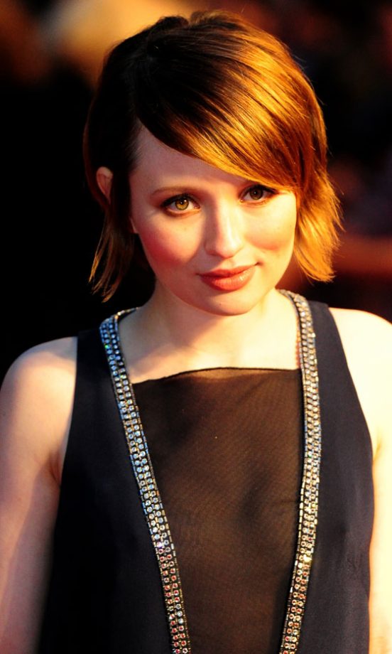 Emily Browning's Grown Out Cropped Hairstyle Is Super-Cute, 2011