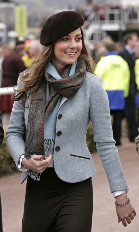 Kate Middleton's Beret Hat Is A Dead Ringer For Princess Diana's Version 16 Years Earlier...