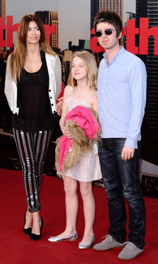 Noel Gallagher With Sara McDonald And Anais Gallagher At The London Film Premiere Of Arthur, 2011