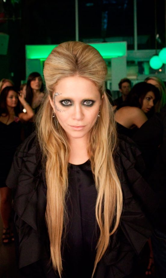 Mary-Kate Olsen Shows Off Her Intense Make Up Look On The Set Of Her New Movie, Beastly, December 2009