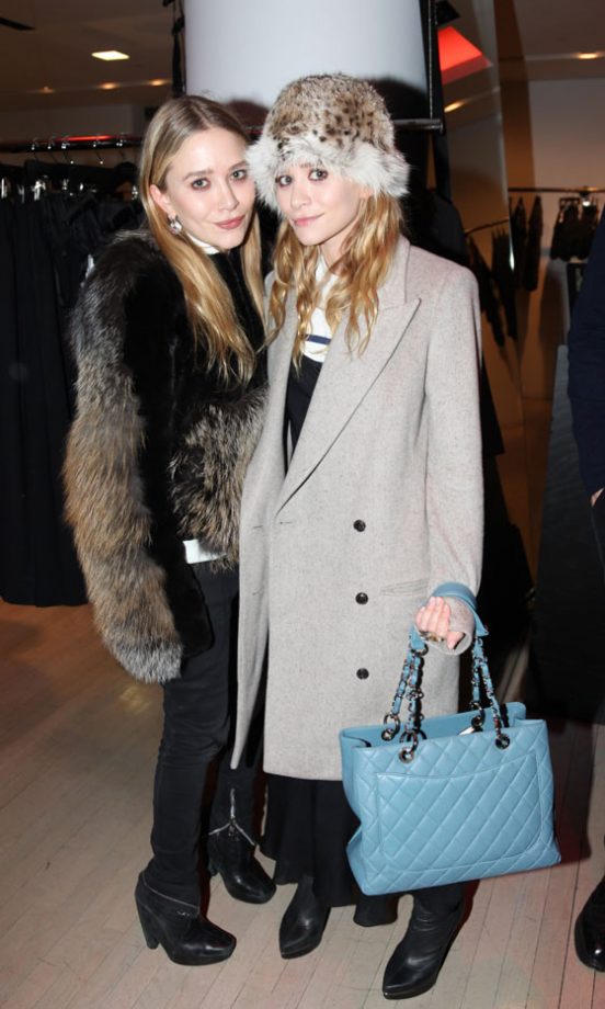 Mary-Kate Olsen And Oshley Olsen At A New York Fashion Event, March 2011