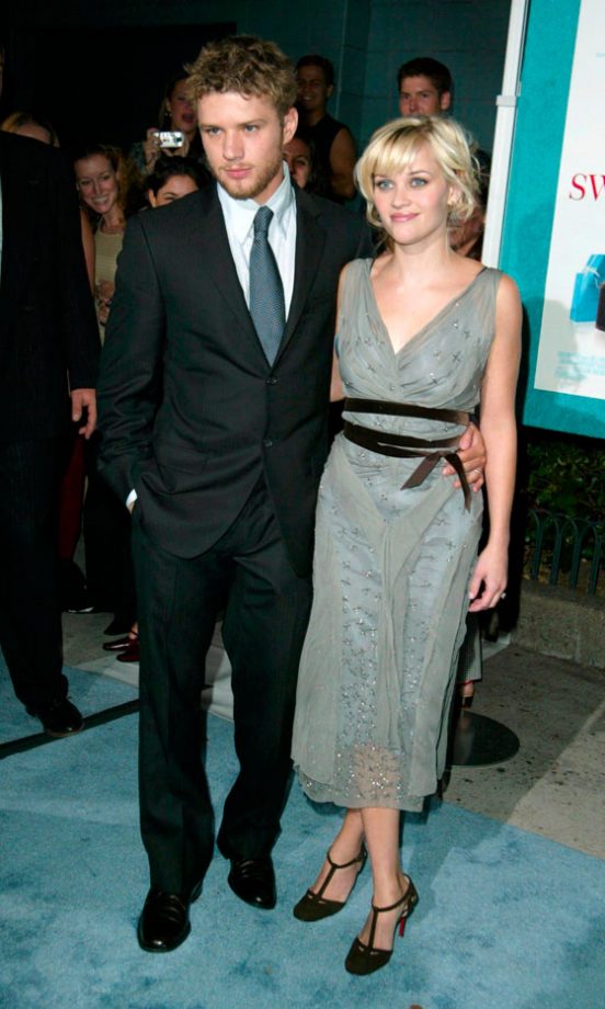 Reese Witherspoon Wearing A Romantic Alberta Ferretti Dress With Husband Ryan Phillipe At The Premiere Of Sweet Home Alabama, 2002