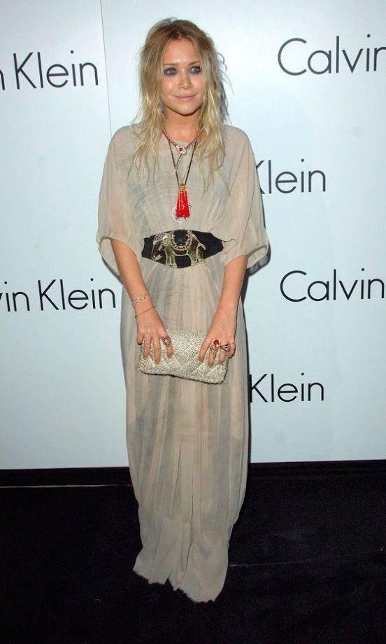 Mary-Kate Olsen Embodies Calvin Klein's Relaxed Chic Style In A Dress By The Label In London, October 2007