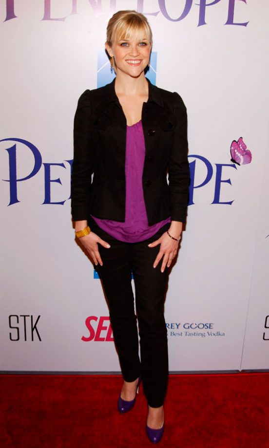 Reese Witherspoon Dressed Down For The Premiere Of Her Film Penelope In LA, February 2008