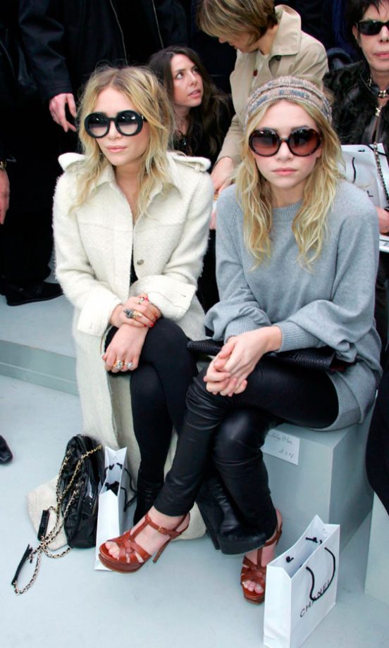 Ashley Olsen And Mary-Kate Olsen Get Together On The Front Row At Chanel AW08 At Paris Fashion Week, February 2008