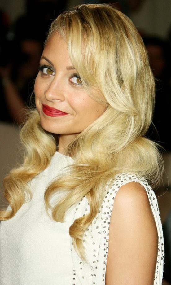 Nicole Richie Looked Ultra-Glam At The Met Ball 2011 With A Retro Curly Hairstyle, 2011