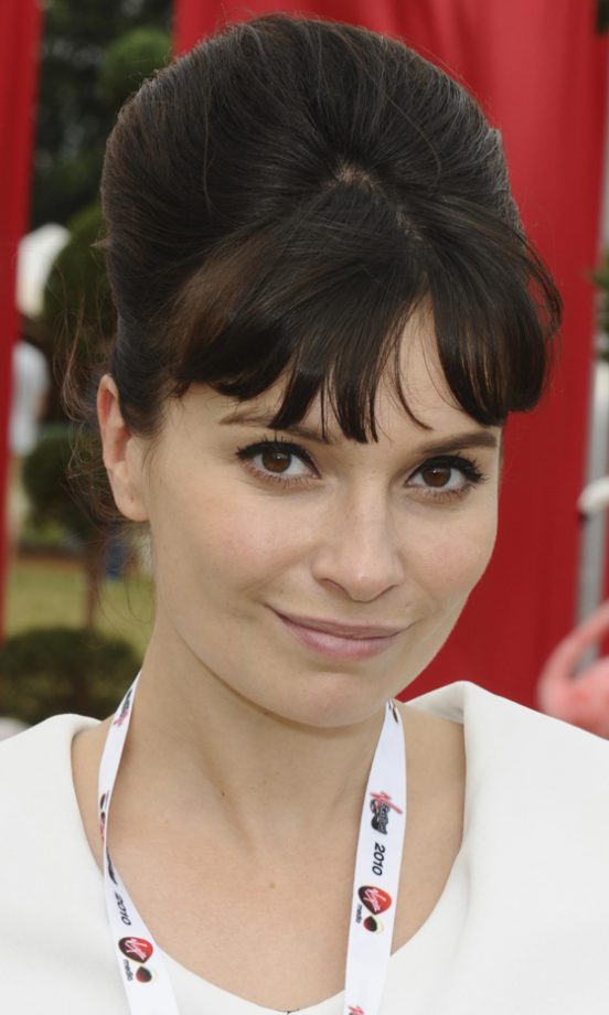 Gizzi Erskine Shows Off Her Trademark Beehive At The 2010 V Festival