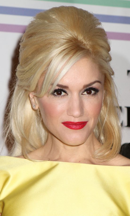 Gwen Stefani Adds Glamour To The 2010 Annual Kennedy Center Honors With Her Beehive Style