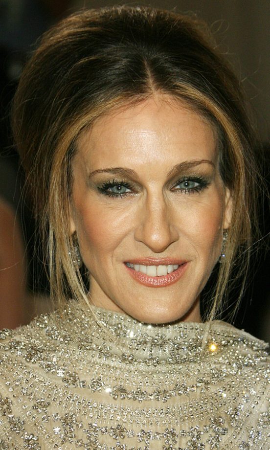 Sarah Jessica Parker Looks Classy At The Metropolitan Museum of Art, 2011