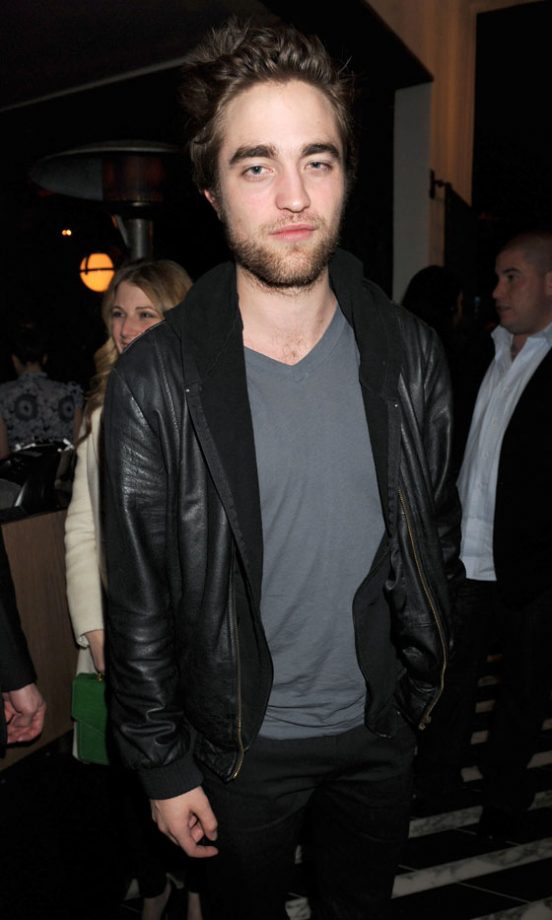Robert Pattinson Is The Epitome Of Casual Cool At The Grey Goose Oscars Pre-Party, February 2009