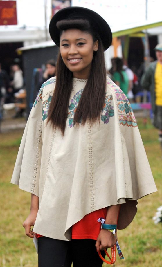 VV Brown Is Ultra Cool With A Leather Smock And Hair Roll At At Glastonbury 2009
