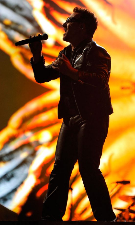 U2 Lead Singer Bono On Stage At Glastonbury Festival 2011