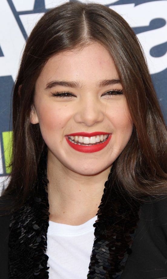 Hailee Steinfeld At The MTV Movie Awards 2011
