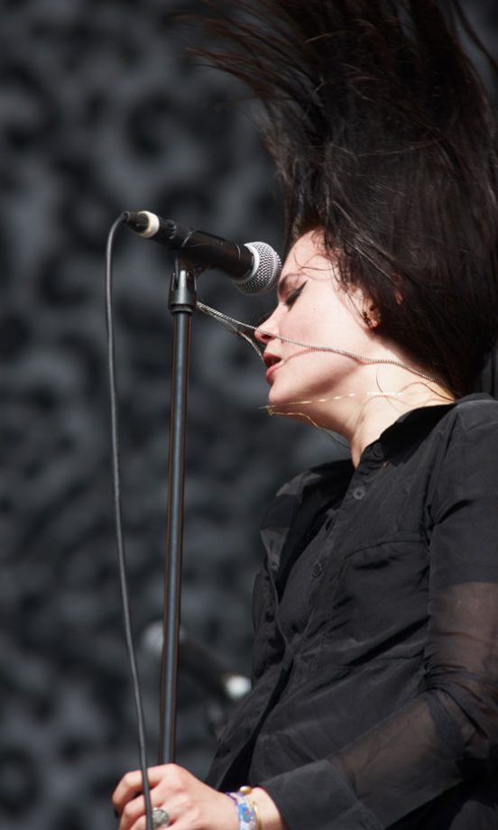 Alison Mosshart Of The Kills At Glastonbury Festival 2011