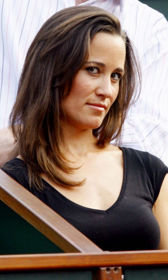 Pippa Middleton Looks Smoldering Hot With A Perfectly Blow-Dried Hairstyle, 2011