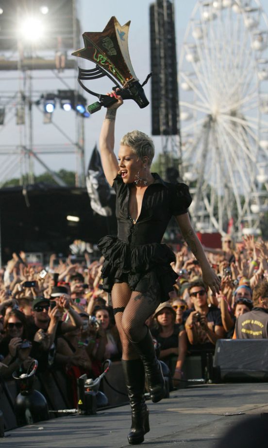 Pink At The Isle Of Wight Festival, 2010