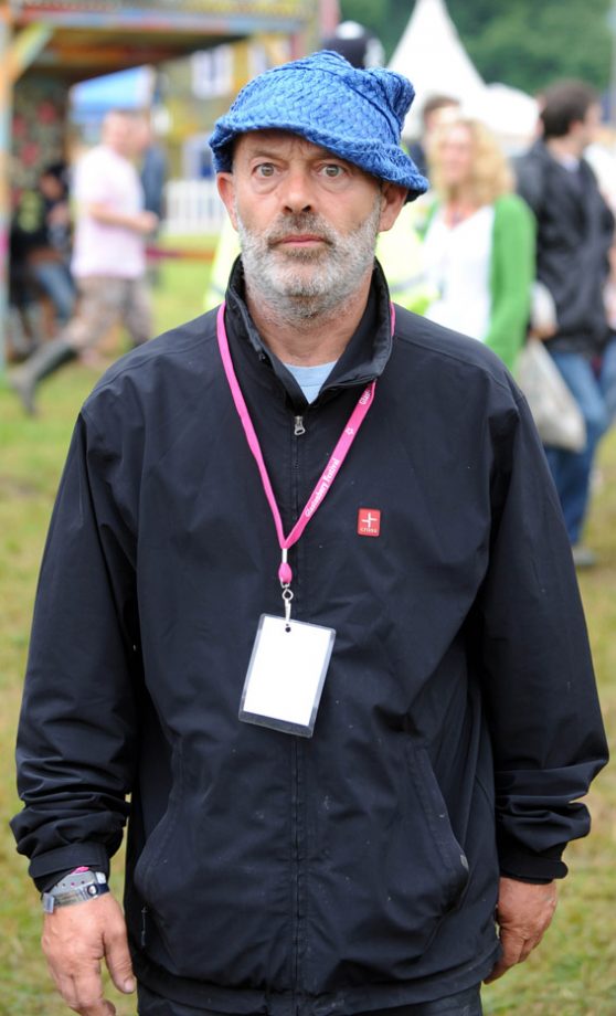 Keith Allen Is Lily Allen's Embarrassing Dad At Glastonbury 2009